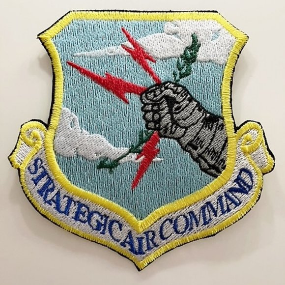 Strategic Air Command (SAC) emblem embroidered patch - Picture 5 of 5